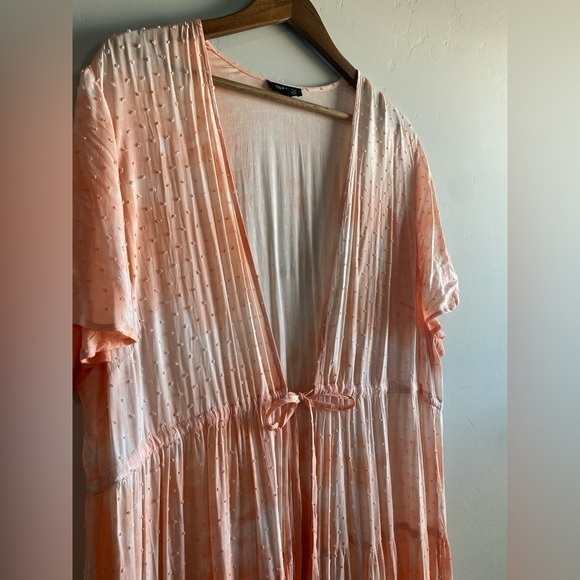 Torrid - Peach Tie-Dye Clip-Dot Kimono - Picture 8 of 15